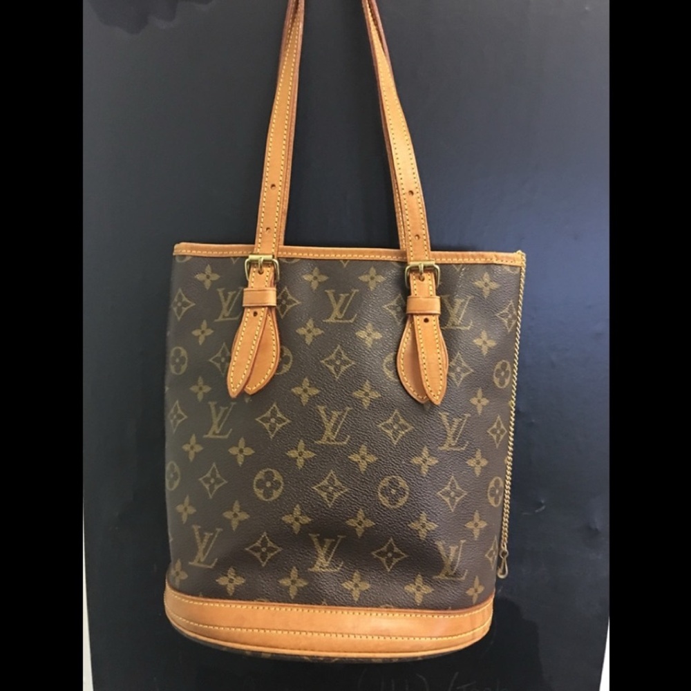 Louie Vuitton bucket bag authentic PM